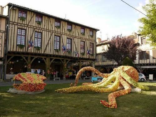 Bed & Breakfast La Maison Blanche Chambres D?h�tes - B & B Quillan