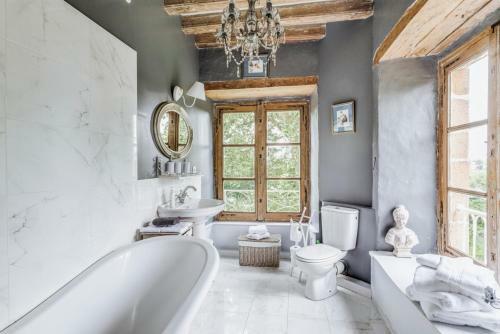 Agroturismo Trementines Chateau Sleeps 12 Pool Wifi