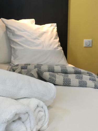 Hotel Les Bains Boyardville - H�tel Et Restaurant
