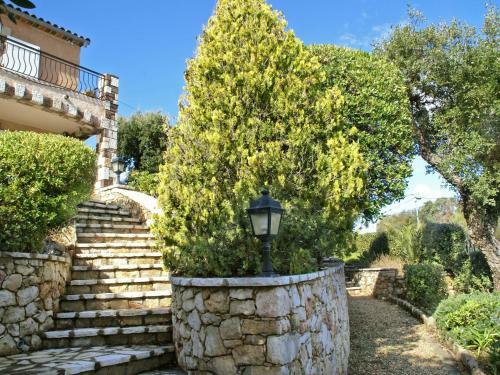 Stunning Villa In Les Issambres With Swimming Pool