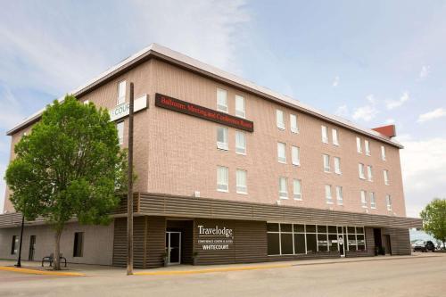 Hotel Admiral Inn & Suites