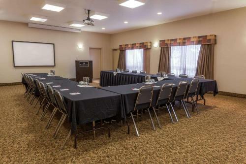 Hotel Ramada Westlock