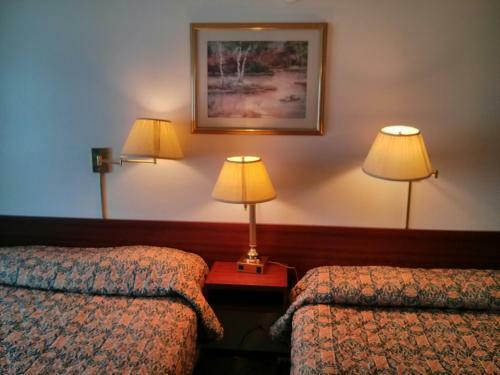 Shamrock Motel