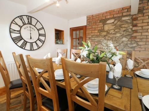 Garth Cottage, Denbigh