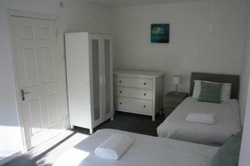 Hostal Dalkeith Five Bedroom House
