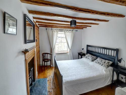 Cozy Holiday Home In Dolgellau With Tv