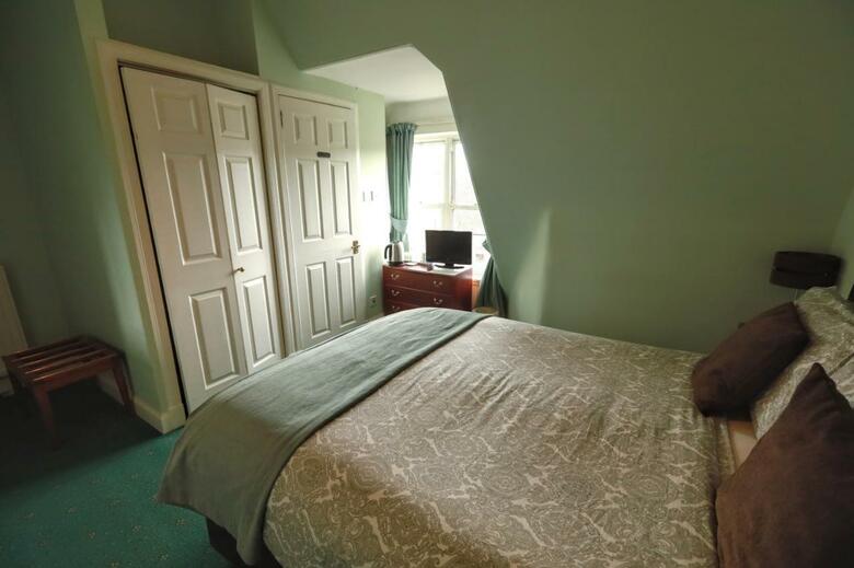Hostal Airdenair Guest House