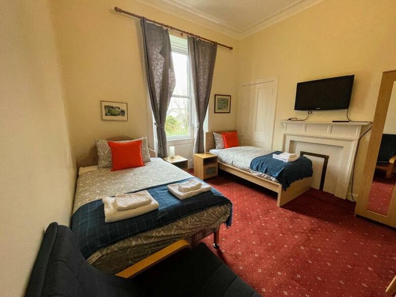Hostal Airdenair Guest House
