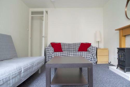 Apartamento 1 Bedroom Flat In Old Town Accommodates 4