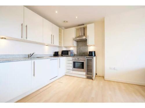 Apartamento Bright And Spacious 2-bedroom Flat, Sleeps 4