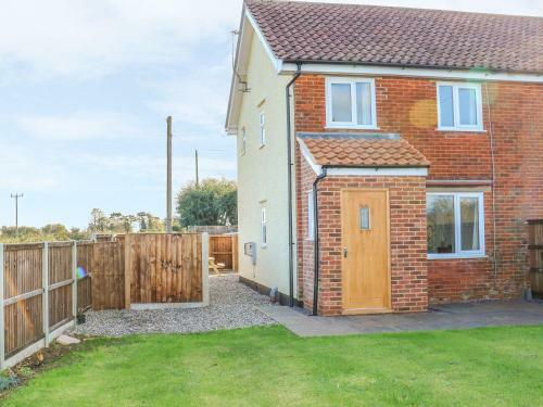 27 Whitegates, Great Yarmouth