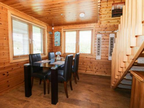 4 Fairway Lakes Village, Great Yarmouth
