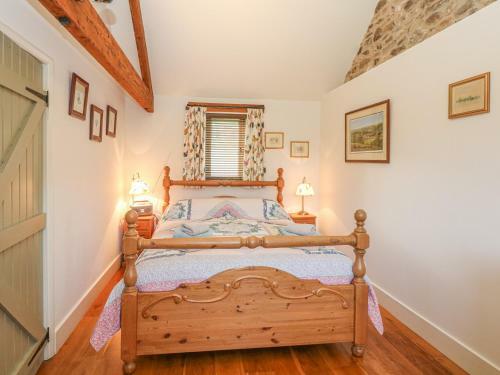 Boycombe Barn, Farway