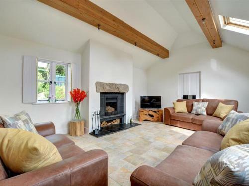 Tranquil Holiday Home In Luckett With Garden