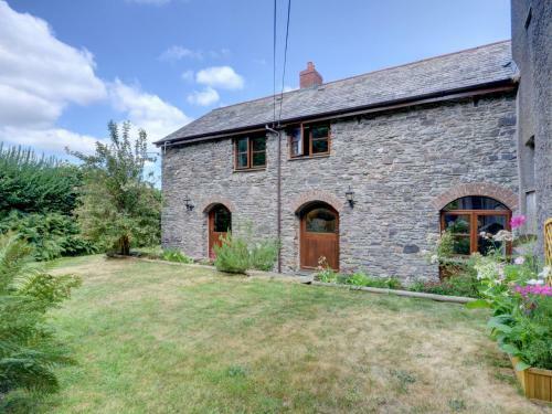 Spacious Holiday Home In Parracombe With Garden