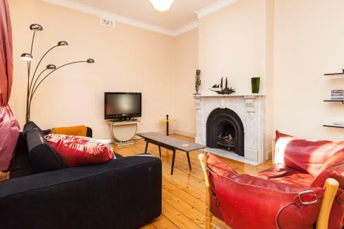 Apartamentos Madeline - Beyond A Room