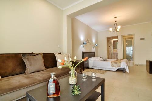 Apartamento Golden Fox Studios And Suites