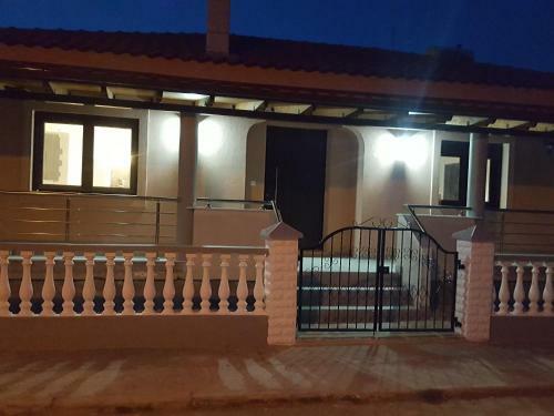 Tom's House