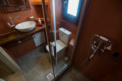 Hostal Thalia Traditional Guest House