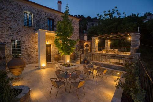Hostal Thalia Traditional Guest House