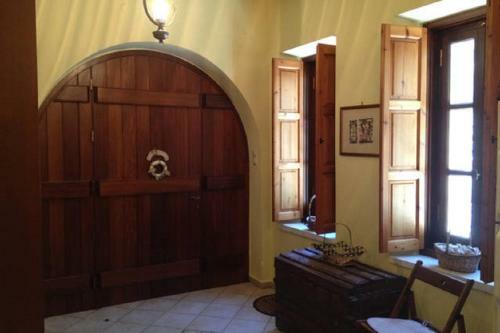 Villa Leonidio Stone House