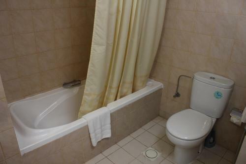 Al Thuriah Hotel Apartment