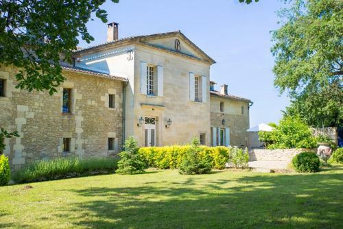 Agroturismo Blesignac Chateau Sleeps 12 Pool Wifi