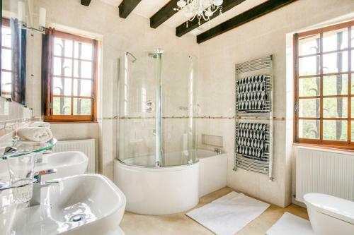 Castelnaud-la-chapelle Villa Sleeps 8 Pool Air Con