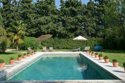 Eygalieres Villa Sleeps 6 Pool Wifi