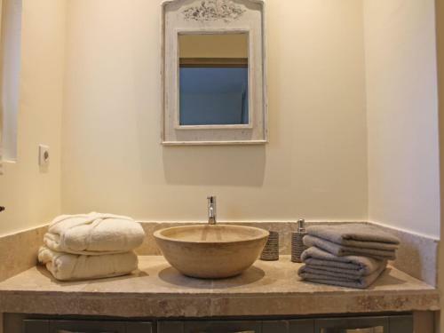 Tasteful Villa In Eygalieres With Private Pool