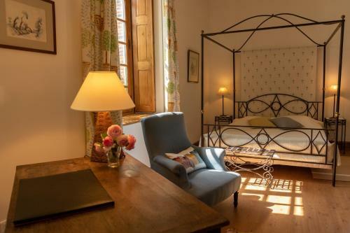 Hostal Chateau De Juvigny
