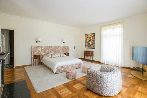 Agroturismo Montagnac Chateau Sleeps 14 Pool Wifi