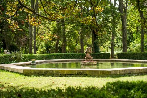 Agroturismo Montagnac Chateau Sleeps 14 Pool Wifi