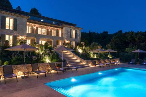 Montauroux Villa Sleeps 14 Pool Air Con Wifi