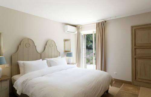 Montauroux Villa Sleeps 14 Pool Air Con Wifi