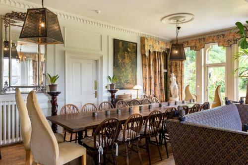 Agroturismo Chulmleigh Chateau Sleeps 24 Pool Wifi