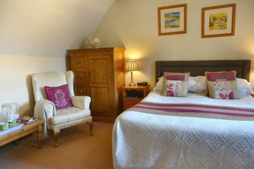 Posada The Crown Country Inn