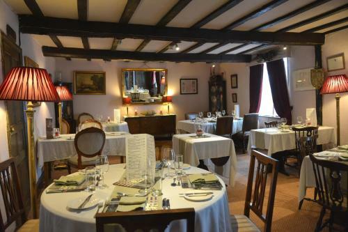 Posada The Crown Country Inn