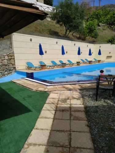Sfinias Apartments