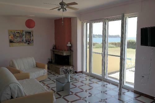 Sea Breeze Apartment