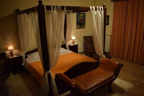 Hostal Flygonion Guesthouse
