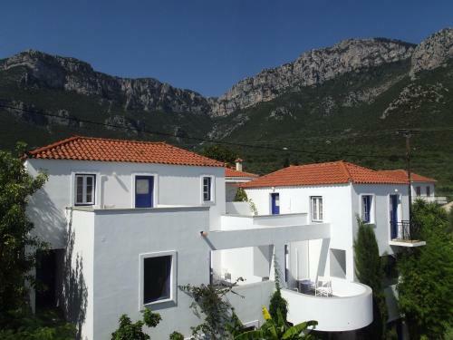 Kyfanta, Studios & Apartments