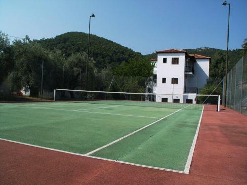 Hostal Crystal Apartments
