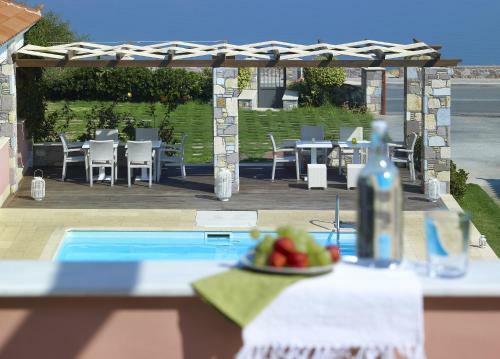 Aeolis Apartments & Studios