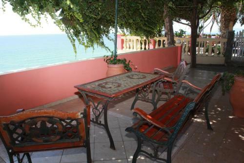 Apartamentos Aristotelis-nikos Paramonas Studios