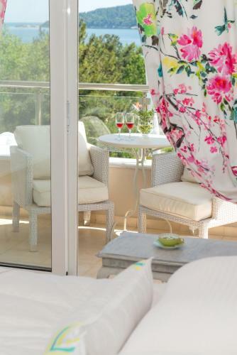 Mare Monte Small Boutique Hotel