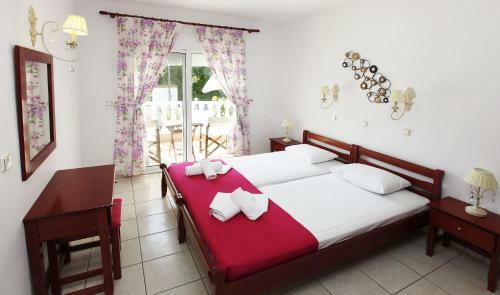 Nereids Apartments And Studios