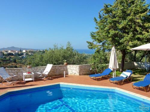 Troulous Villa Sleeps 6