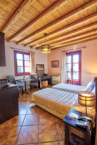 Apartamento Lively Studios At Varos Square