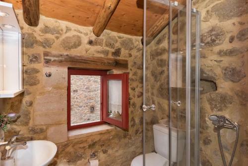 Tsikalaria Villa Sleeps 4